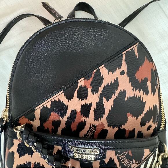 NWT Victoria's Secret Leopard and Stripe Backpack Special Edition. - Picture 4 of 16